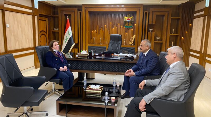 النائبان احمد الجبوري ومحمد نوري يلتقيان وزيرة الاسكان والبلديات والاعمار في بغداد