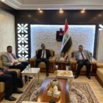 النائب جواد الغزالي يلتقي وزير التجارة في بغداد النائب جواد الغزالي يلتقي وزير التجارة في بغداد