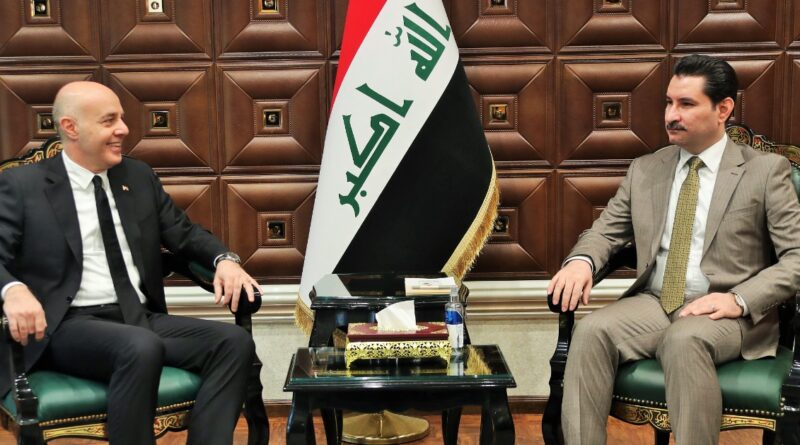 د.شاخەوان عبدالله يبحث مع السفير التركي في بغداد تعزيز العلاقات الثنائية وملف المياه بين البلدين الجارين