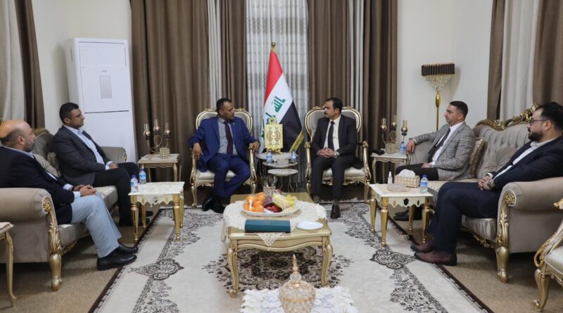 النائب محمود القيسي يلتقي القائم بأعمال القنصلية السودانية في بغداد