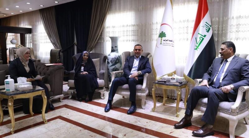 النائب عبد الامير الميّاحي يلتقي وزير الصحة في بغداد