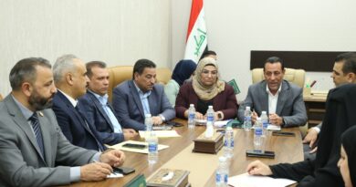 لجنة العمل ومنظمات المجتمع المدني تختار رئيس السن ونائبيه لجنة العمل ومنظمات المجتمع المدني تختار رئيس السن ونائبيه