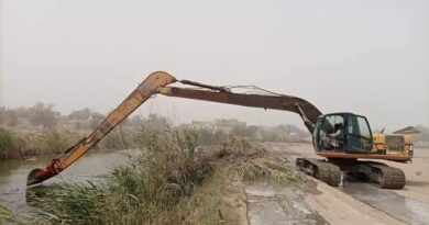 النائب عبد المحسن النفاخ يعلن انجاز العمل في المبزل الجنوبي بالكوفة النائب عبد المحسن النفاخ يعلن انجاز العمل في المبزل الجنوبي بالكوفة