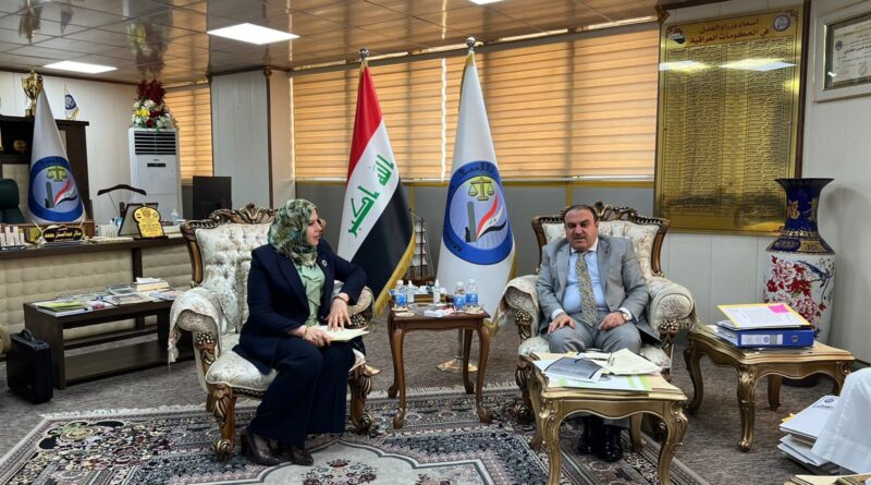 النائب زهرة البجاري تزور وزارة العمل والشؤون الاجتماعية في بغداد