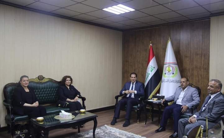 النائب سوزان منصور تزور الهيئة الوطنية العليا للمساءلة والعدالة في بغداد