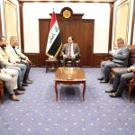 خلال لقائه مجموعة من طياري الخطوط الجوية العراقية .. المندلاوي يتفق مع وزير النقل على وضع خطة لاستيعاب الطيارين واشراكهم في دورات تخصصية خلال لقائه مجموعة من طياري الخطوط الجوية العراقية .. المندلاوي يتفق مع وزير النقل على وضع خطة لاستيعاب الطيارين واشراكهم في دورات تخصصية