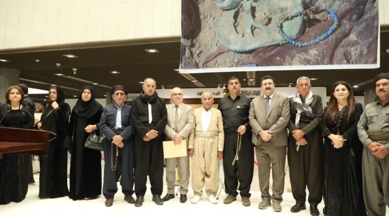 الأمين العام لمجلس النواب يشارك في افتتاح معرض فوتوغرافي لشهداء الانفال